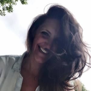 Meet your Posher, Dena